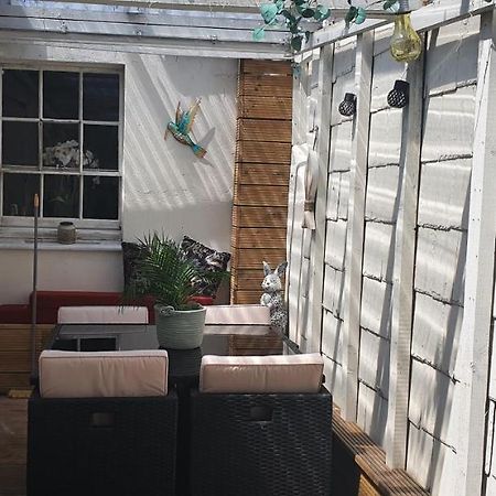 Gigi'S Place Уэймут Экстерьер фото